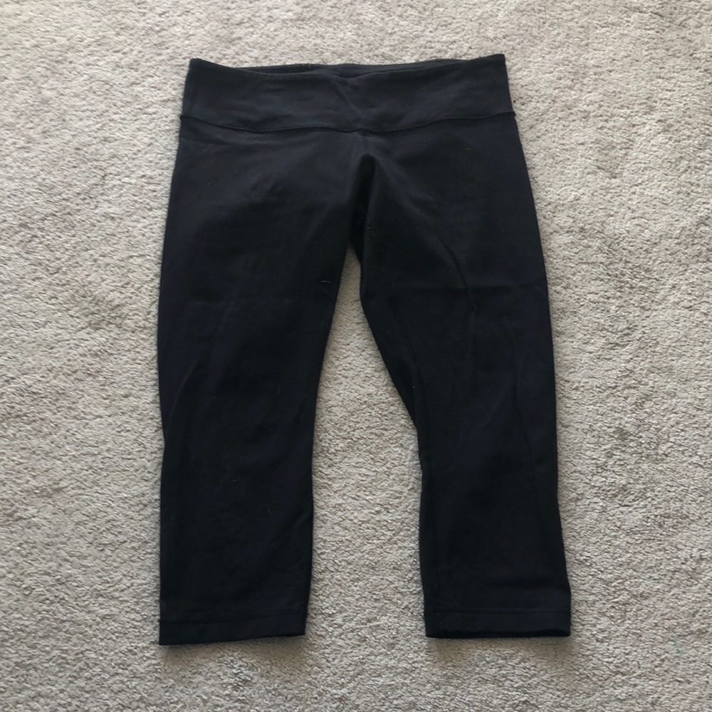 Cropped Lulu Lemon Leggings